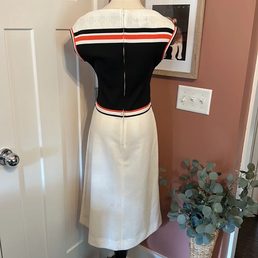 Vintage Bleeker Street polyester blend back zipper 10 capped sleeve knit dress - Picture 9 of 16